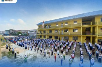 Senam pagi Sekolah Al Huda Pekanbaru