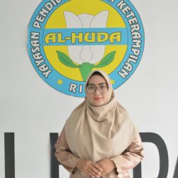 Ayu Wandira, S.Pd., Gr