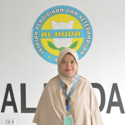 Amelia Hamid, S.Ag.