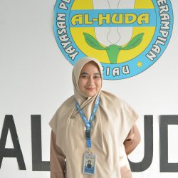 Fitri Zulyanis, S.Pd., Gr