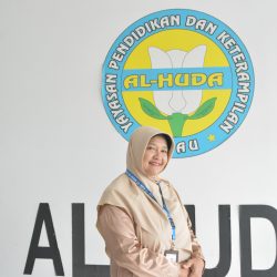 Efrita, S.Pd