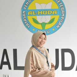 Tia Faleriana, S. Pd.