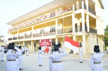 Upacara Peringatan Hari Ulang Tahun ke-81 Kemerdekaan Republik Indonesia di Sekolah Al Huda Pekanbaru